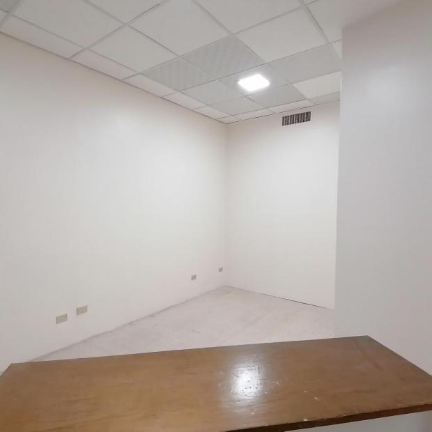 CENTRO COMERCIAL PLAZA PAITILLA OFFICE FOR RENT 46A 12.65 m2