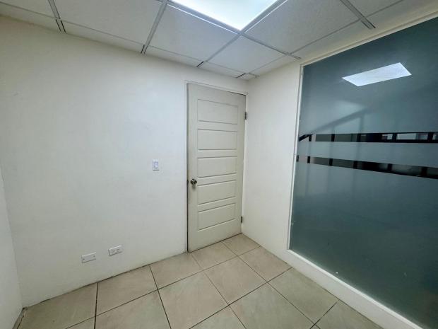 CENTRO COMERCIAL PLAZA PAITILLA OFFICE SPACE FOR RENT 6E 5,72m2