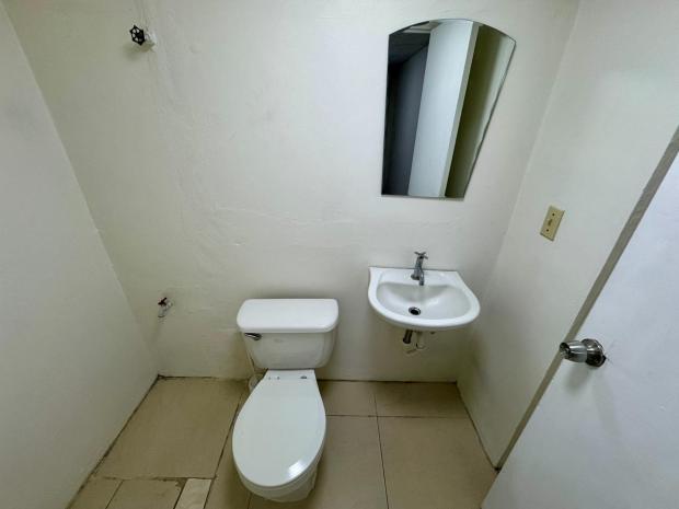 CENTRO COMERIAL PLAZA PAITILLA ESPACIO OFICINA EN RENTA 6E 5,72m2