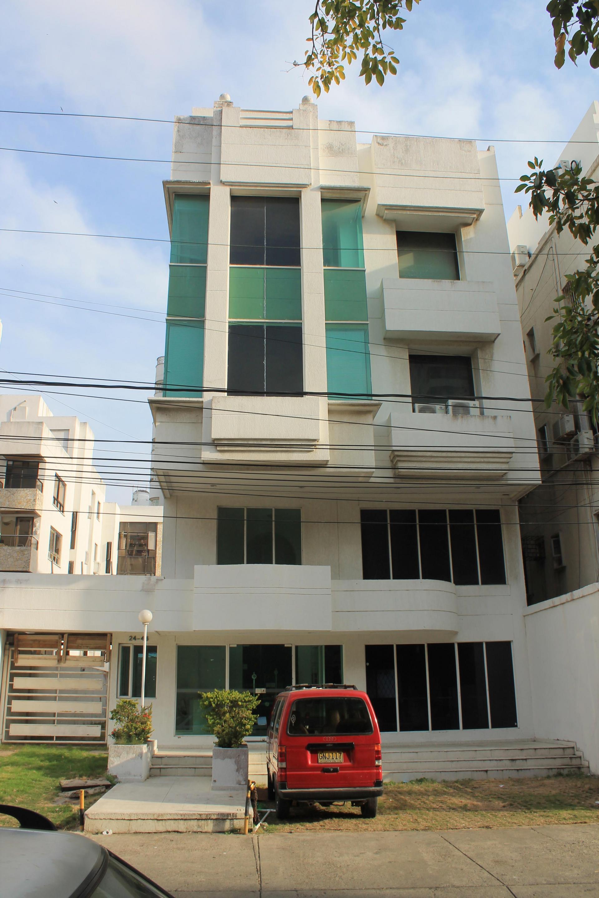 CARTAGENA MANGA Commercial Building Extraordinary LOCATION