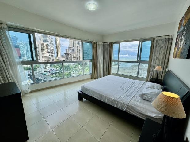 GRANDBAY TOWER, 1 BEDROOM APARTMENT FOR RENT WITH DIRECT OCEAN VIEWS