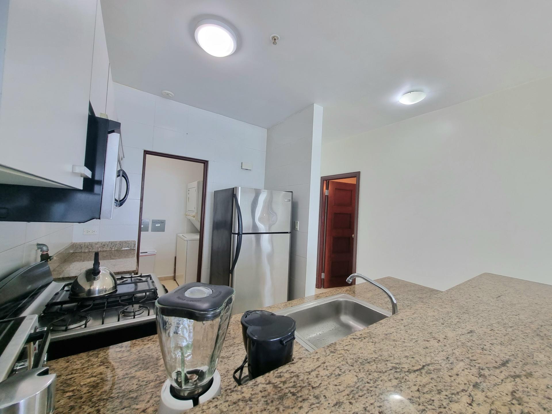 PANAMA CITY AVENIDA BALBOA GRANDBAY 1 BDRM BAY VIEW