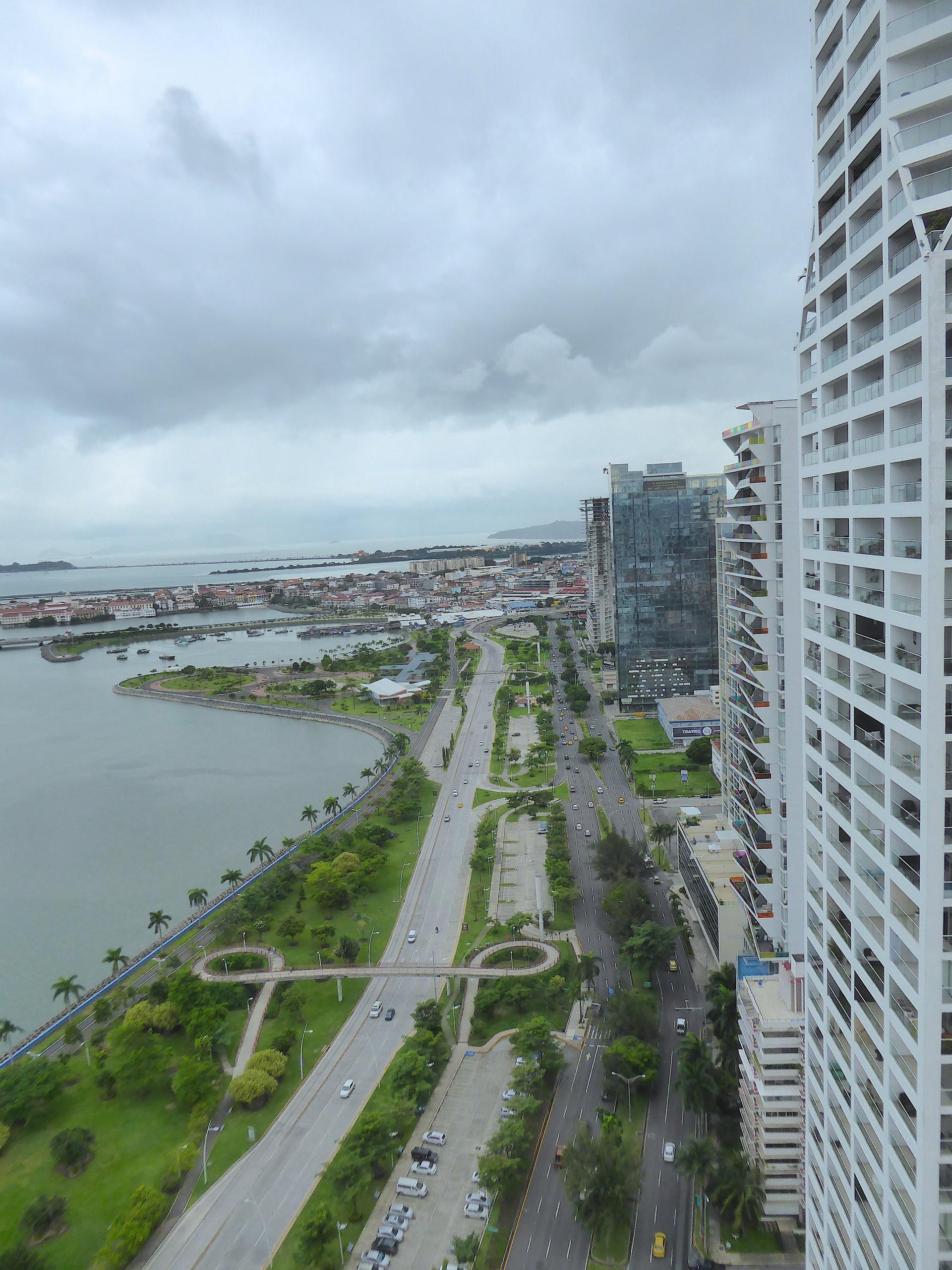 DESTINY OCEAN FRONT 2 BED CONDO RENTAL