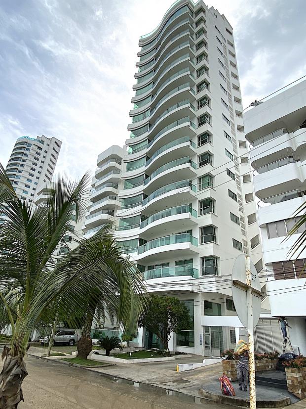 CARTAGENA – Castillogrande – Edificio Altavista – Large Four  Bedroom Family Apartment - Awesome Bayfront Views