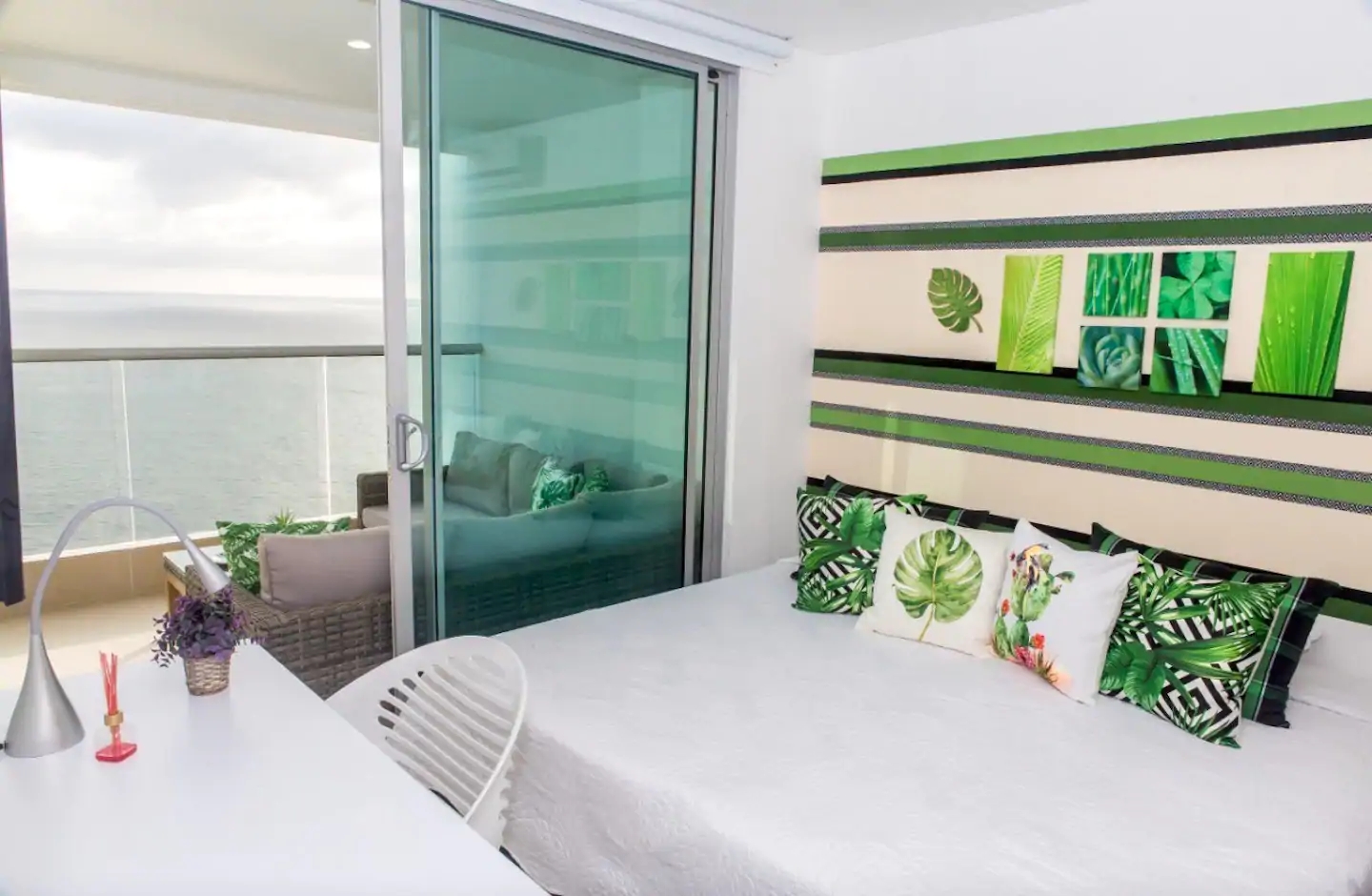Cartagena El Laguito Palmetto Sunset, Modern, oceanfront, 1 bedroom condo for sale