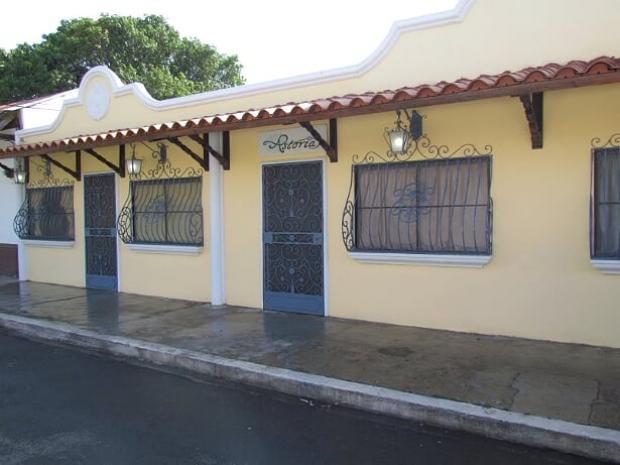 COCLE, DISTRICT OF ANTON, HOME LOCATED IN THE COLONIAL CITY OF ANTON.