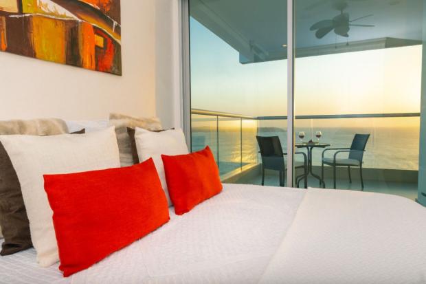 Cartagena El Laguito new 3 bedroom oceanfront condo