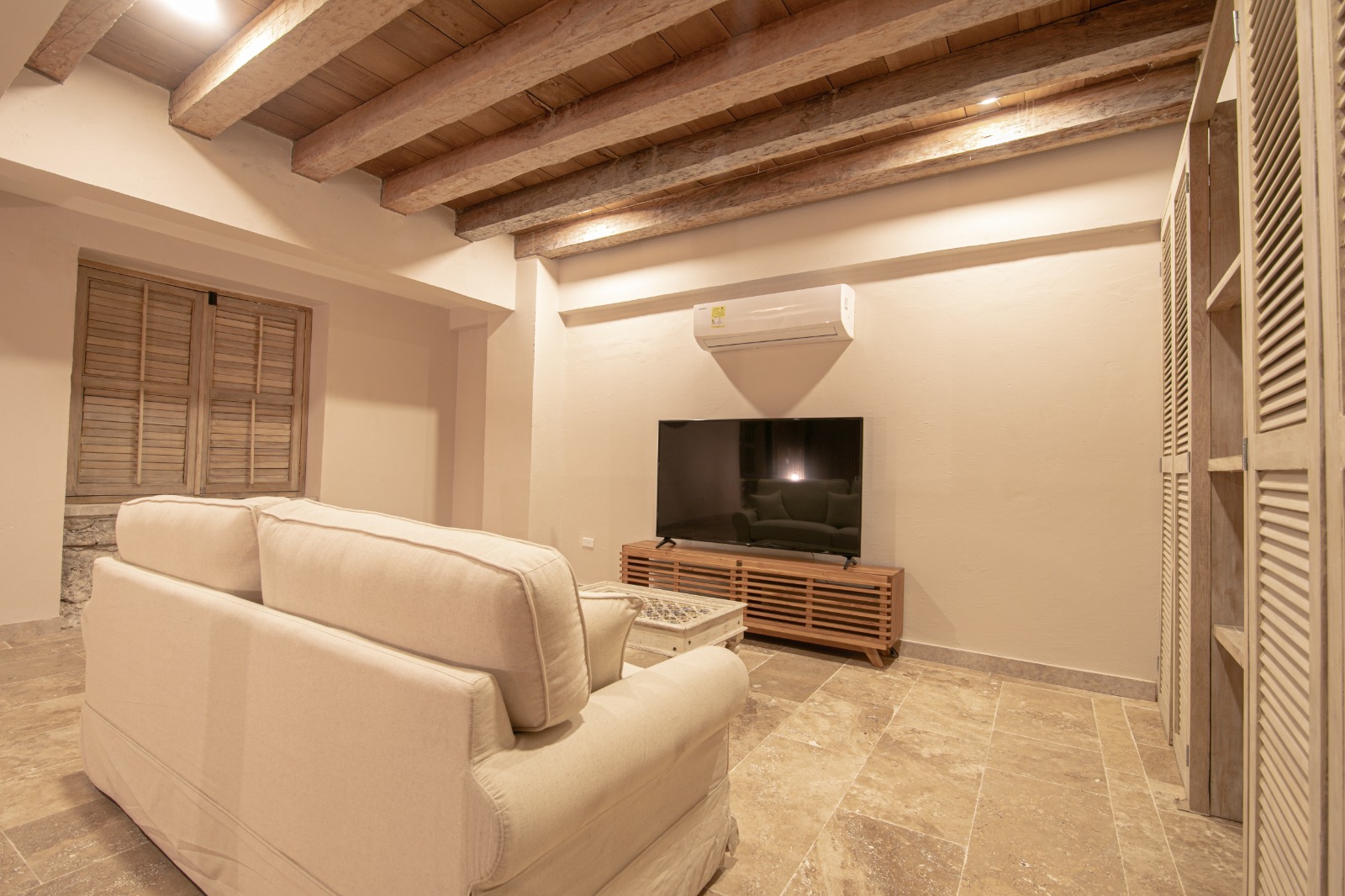 Cartagena Getsemani completely restored, now modern 7 bedroom house