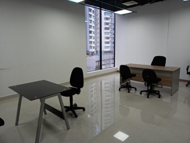 OFFICE AT RBS TOWER WITH 210 SQM FOR SALE