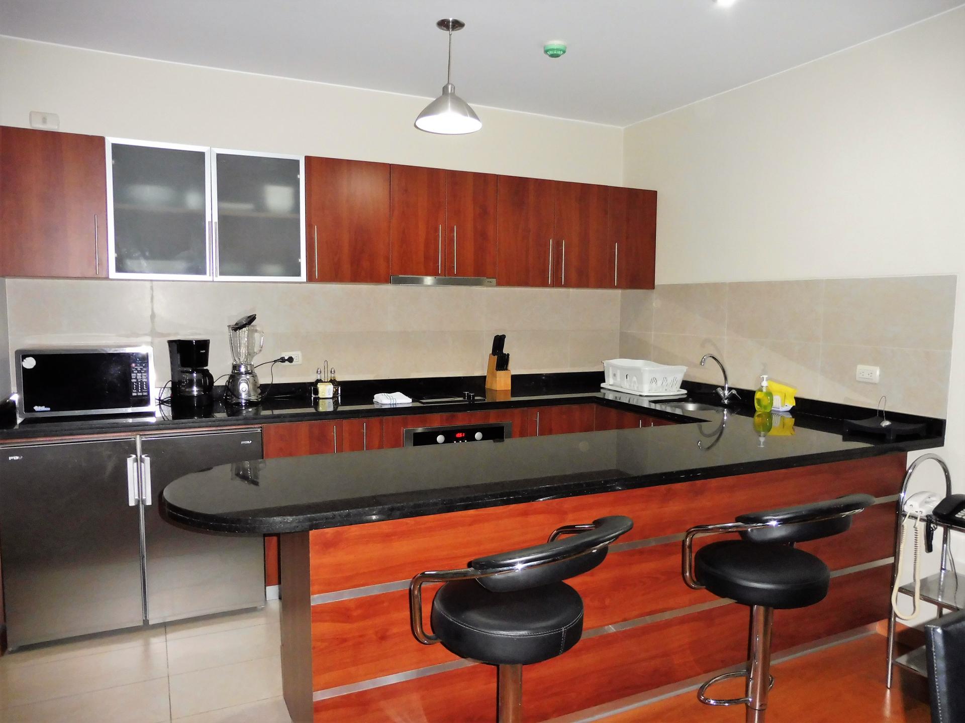 LIMA MIRAFLORES 1BEDROOM APARTMENT WITH BALCONY  FOR SALE