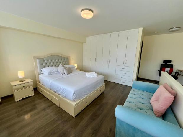 EXCELLENT DUPLEX 1 BEDROOM WITH SOUND PROOF WINDOWS