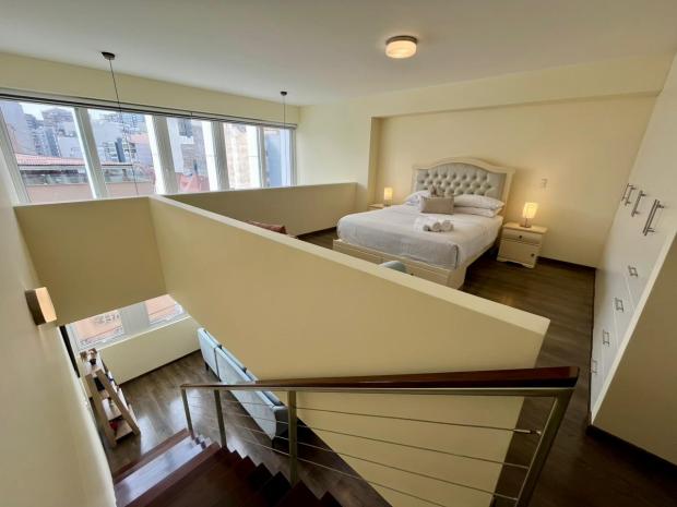 EXCELLENT DUPLEX 1 BEDROOM WITH SOUND PROOF WINDOWS