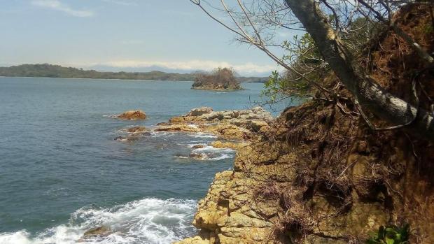 CHIRIQUI, SAN LORENZO, ISLAND LOCATED 15 MINUTES FROM THE COASTAL TOWN OF BOCA CHICA.