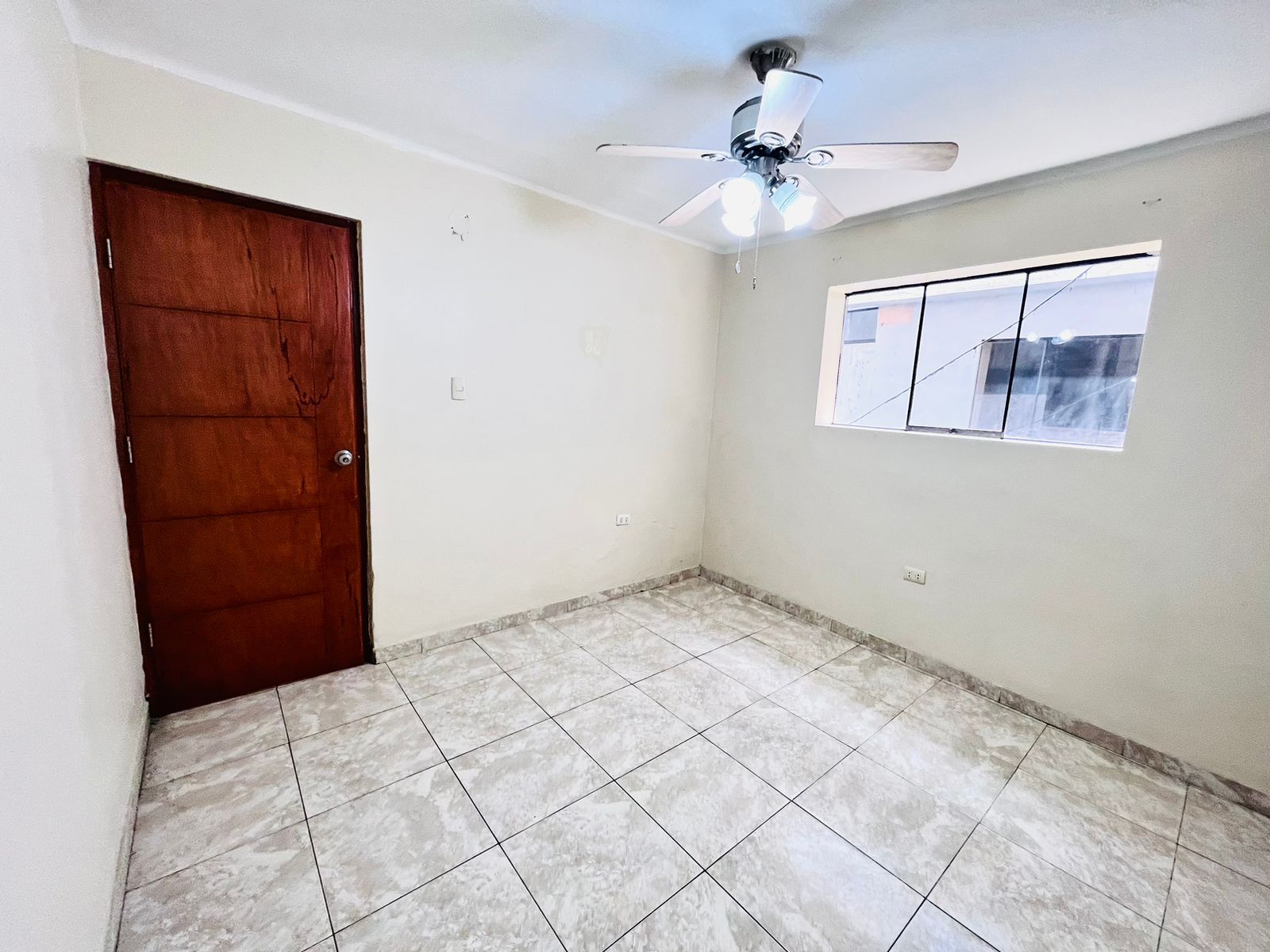 LIMA SAN MIGUEL 1HAB 1BAÑO APARTAMENTO EN RENTA SIN AMOBLAR