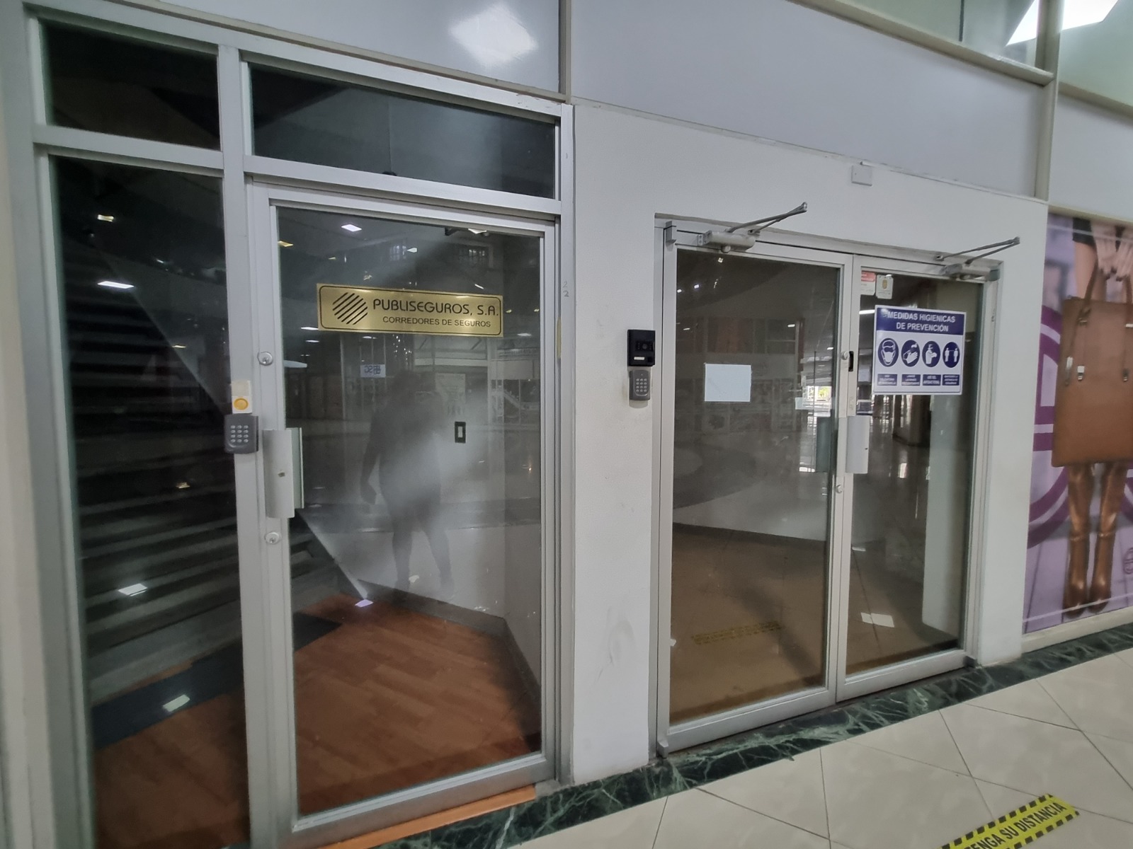 PANAMA CENTRO COMERCIAL PLAZA PAITILLA OFICINA  22 EN VENTA