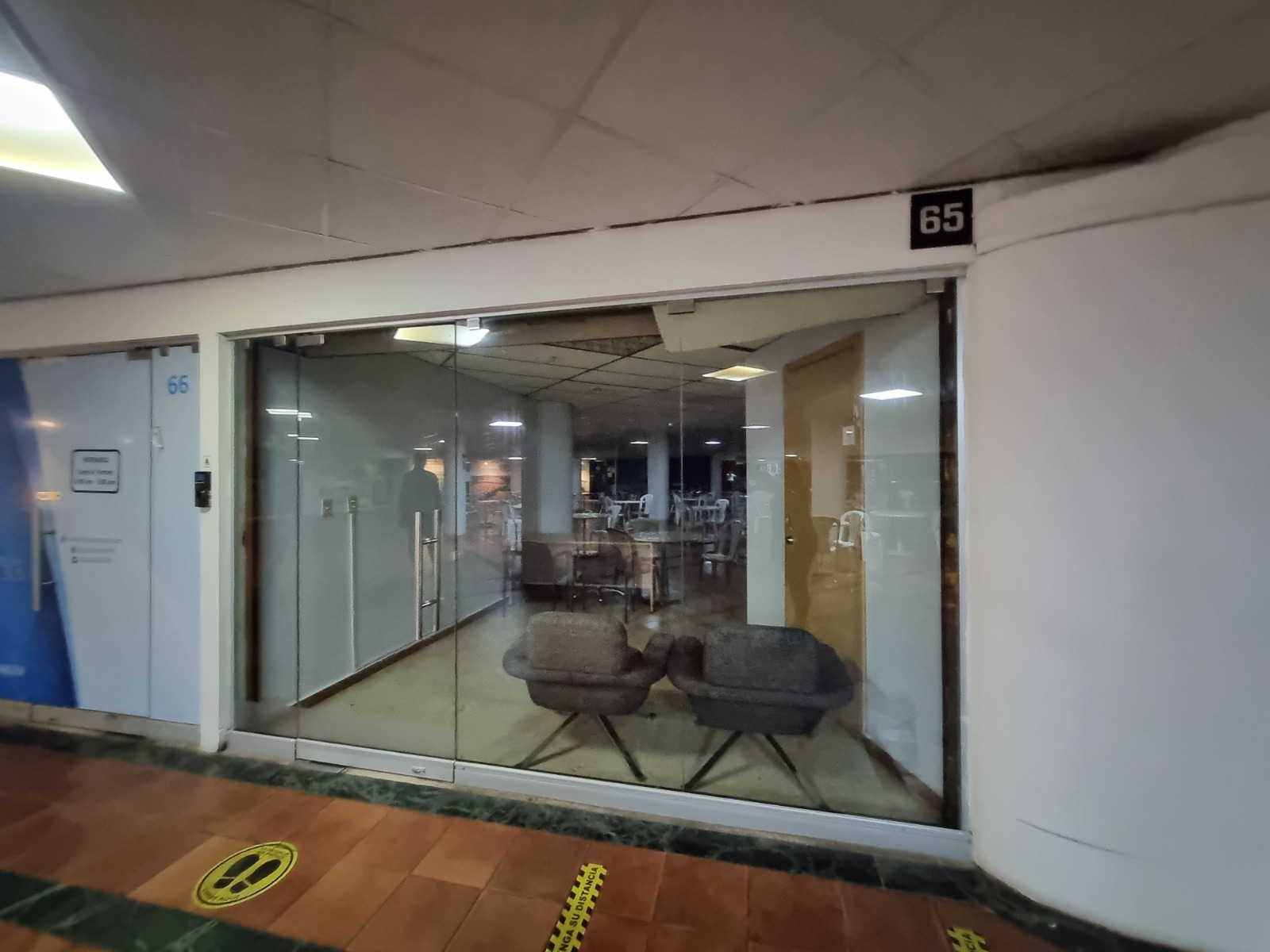 PANAMÁ CITY CENTRO COMERCIAL PLAZA PATILLA OFICINA 77M2 EN VENTA