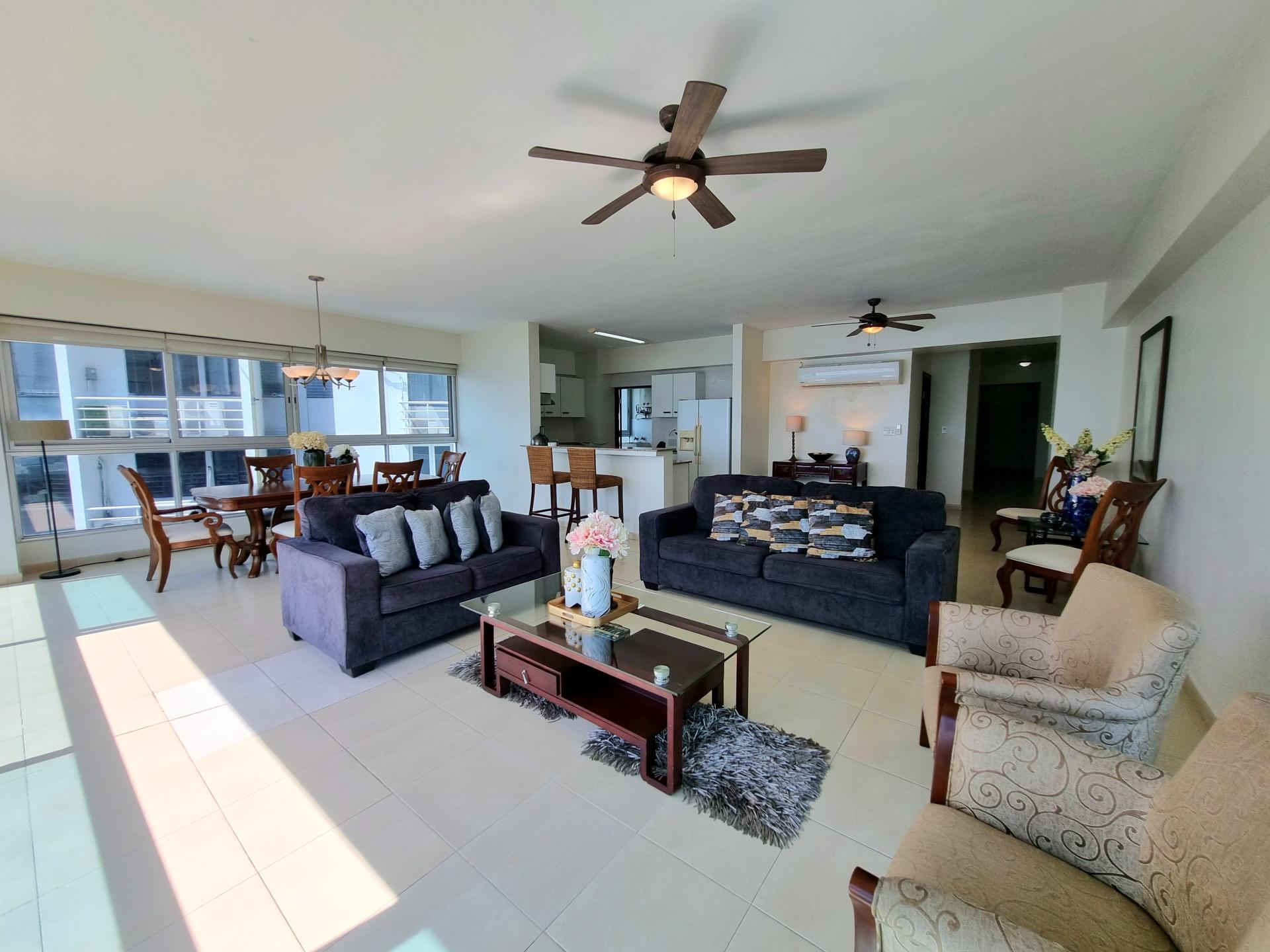 EXCLUSIVE SEAFRONT CONDO IN PANAMA CITY  GRANDBAY TOWER 1 BDR ON AVENIDA BALBOA