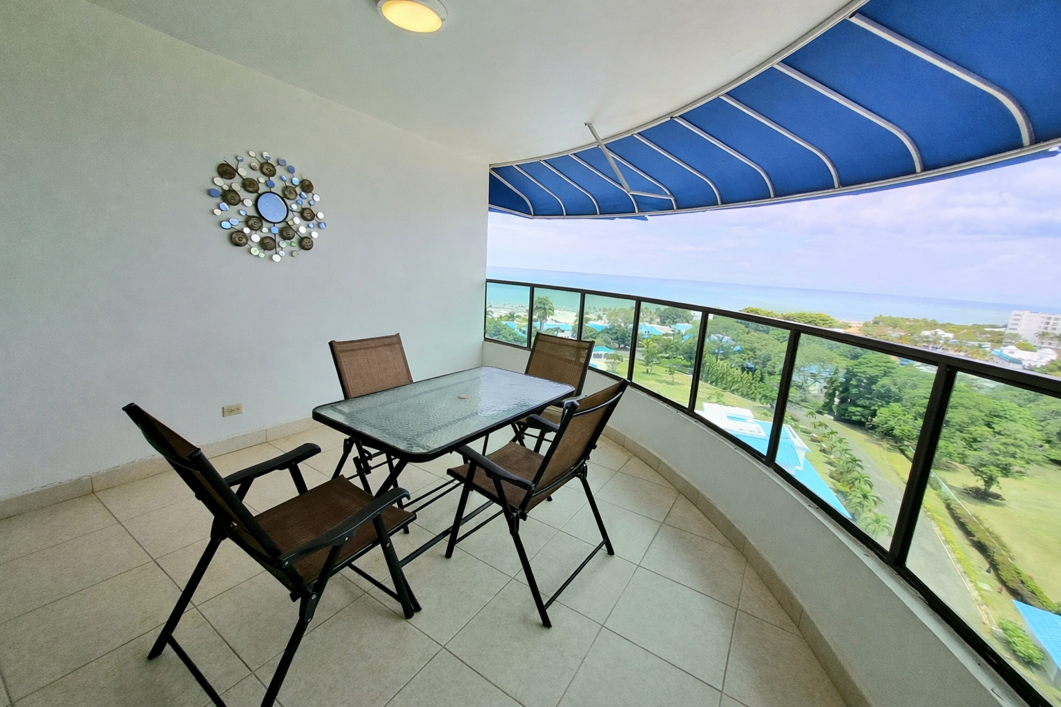PH BALCONES, FURNISHED 3 BEDROOM APARTMENT WITH OCEAN VIEWS IN PLAYA BLANCA
