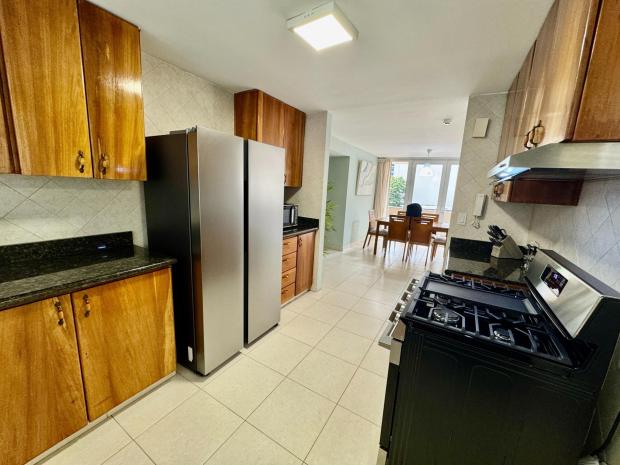 CALLE URUGAY 2 Bed 3 BATH APARTMENT IN TWIN TOWERS FOR SALE  PANAMA  CITY
