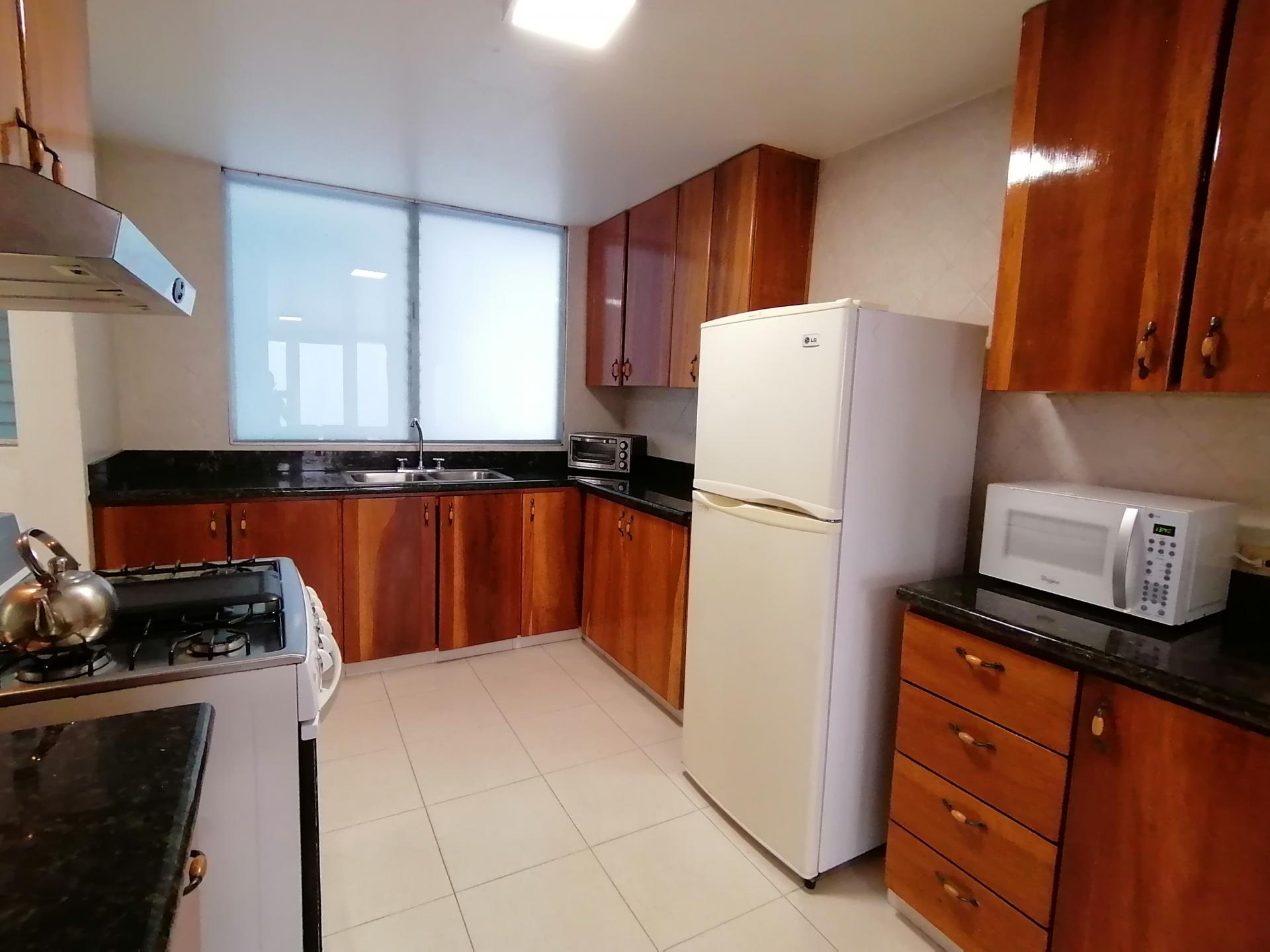 CALLE URUGAY PANAMA  TWIN TOWERS  APARTAMENTO 2B EN VENTA