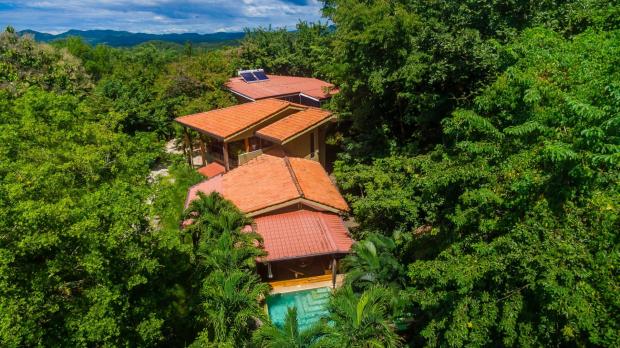 Casa Isani, Spectacular Property Perched in the Jungle!