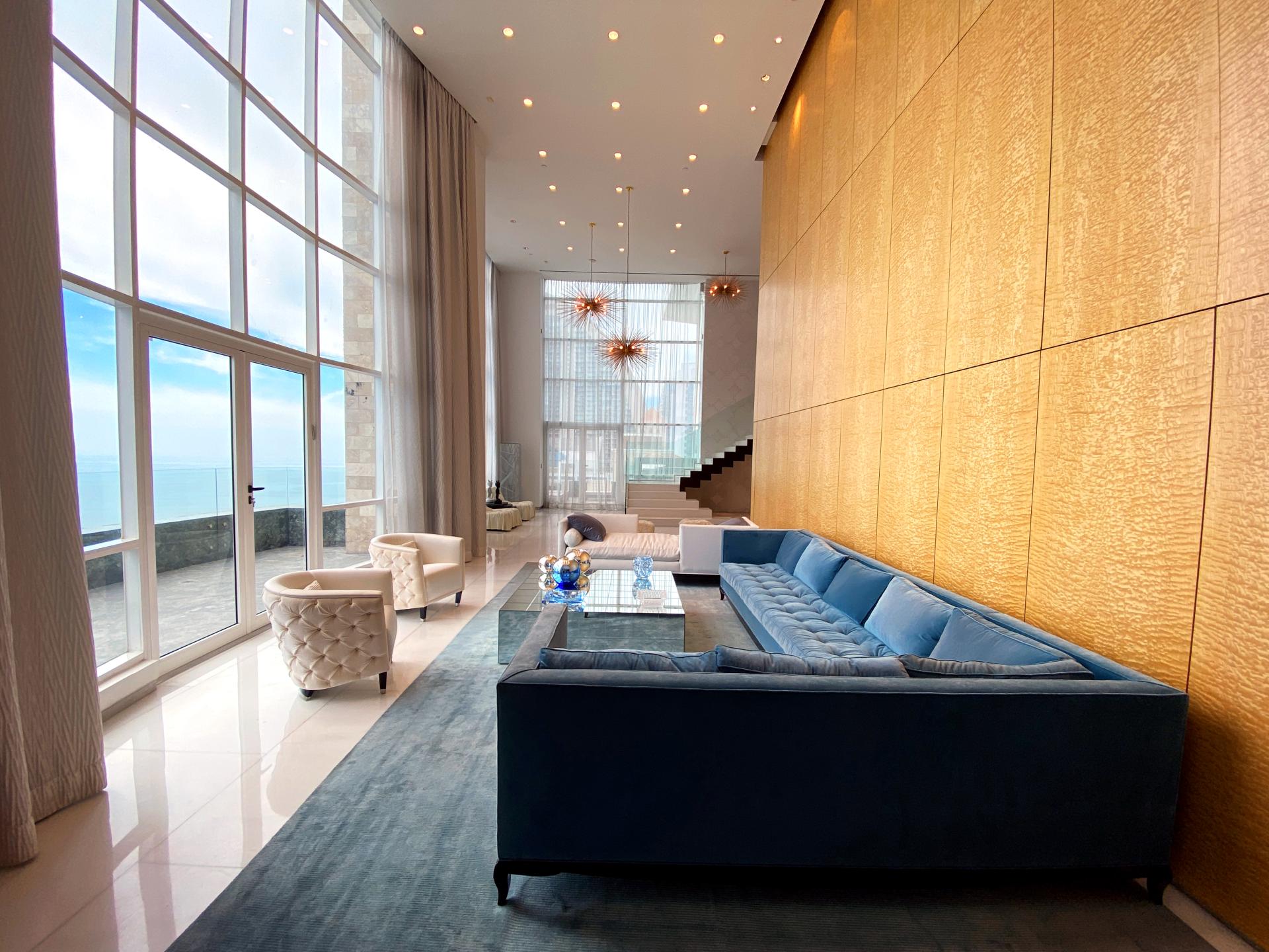 Penthouse,  Pacific Point 200, Punta Pacífica