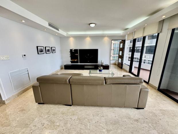 280 m² Premium Apartment for Sale at PH Los Delfines