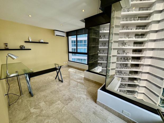 280 m² Premium Apartment for Sale at PH Los Delfines