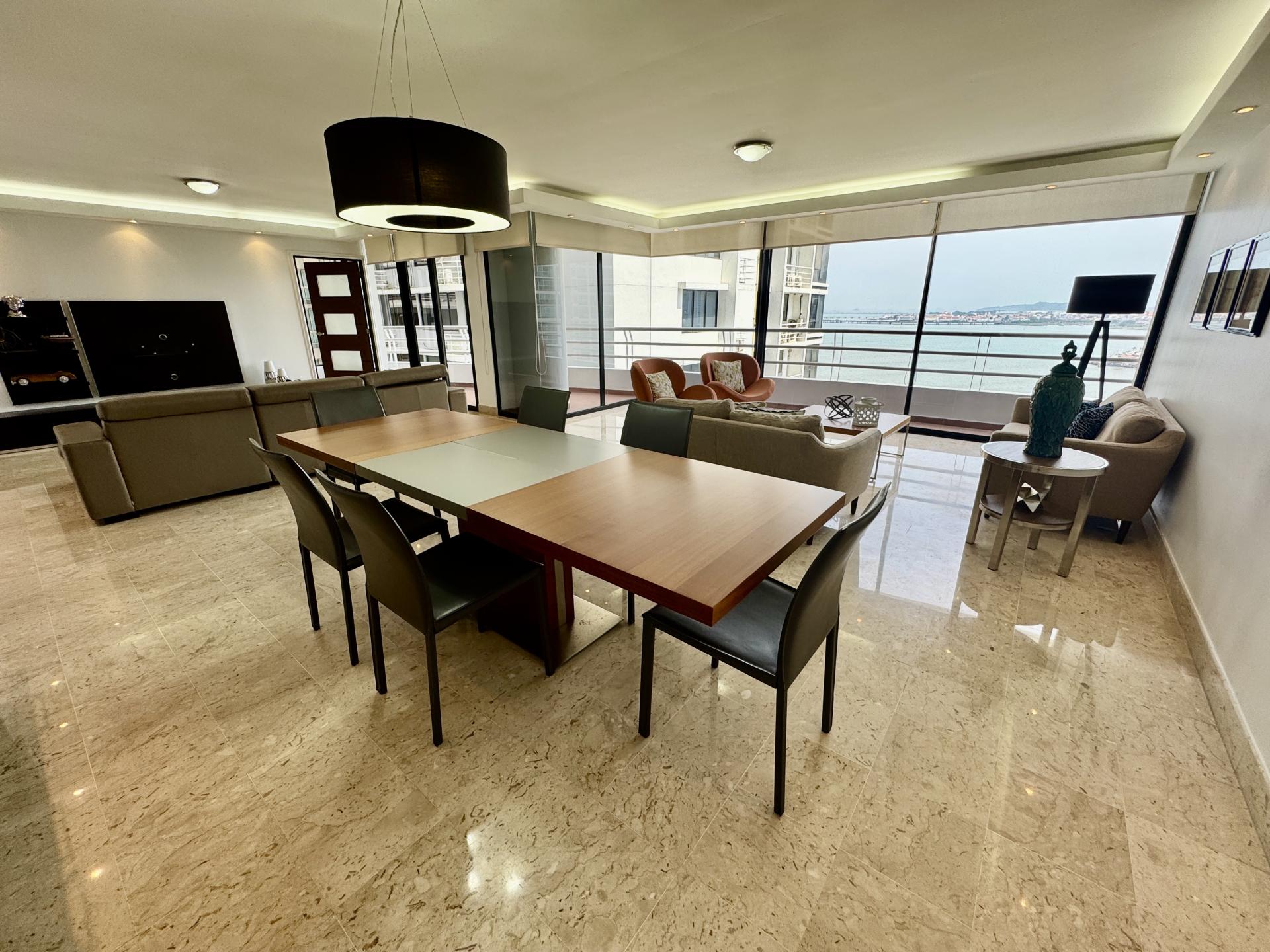 Apartamento Premium de 280 m² en Venta en PH Los Delfines