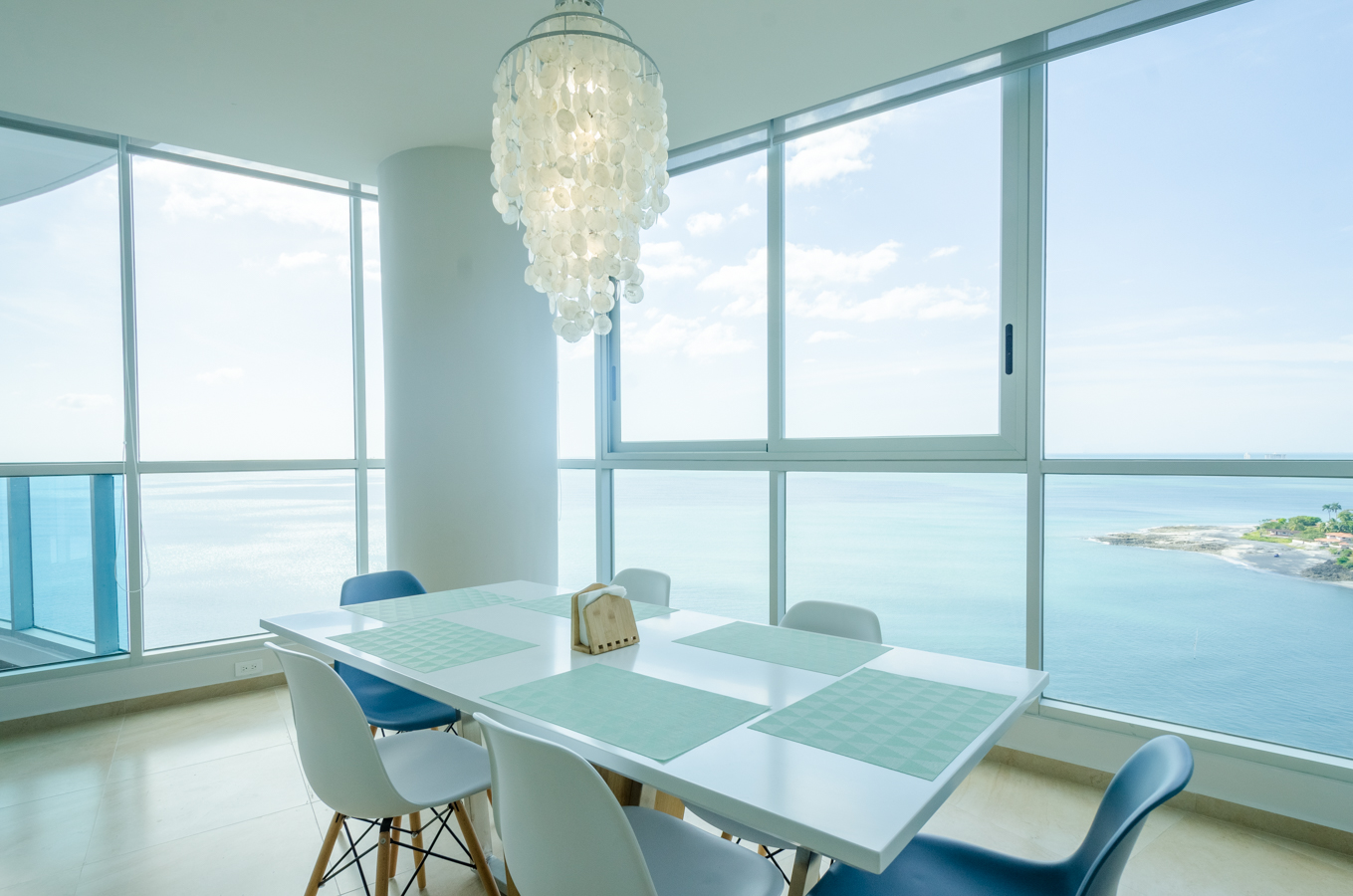 PANAMA GORGONA ROYAL PALM BEACH APARTAMENTO 2HAB / 121M2 VENTA