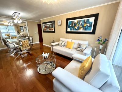 MIRAFLORES%20LUXURY%20APARTMENT%204BED%203BATH%20WITH%20BALCONY%20PARK%20VIEW