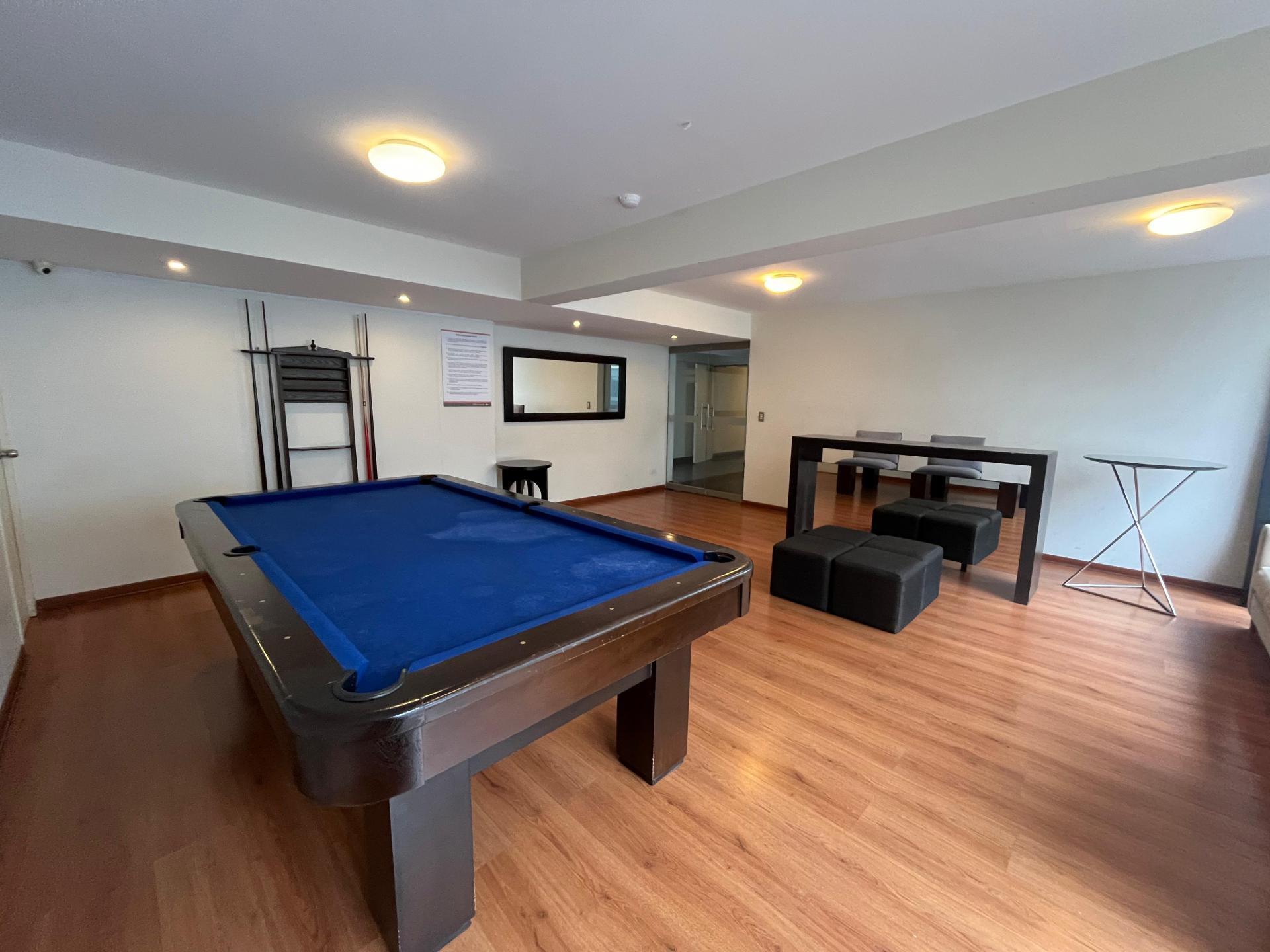 MIRAFLORES ELEGANT APARTMENT 4BED 3BATH WITH BALCONY PARK VIEW