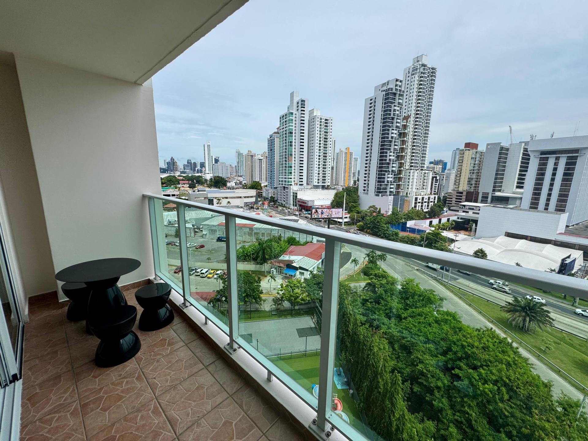 ELEGANTE APARTAMENTO AMOBLADO EN PH TERRAMAR VÍA ISRAEL