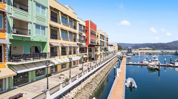 Turn Key Business For Sale At The Flamingo Marina New Luxury Commercial Building