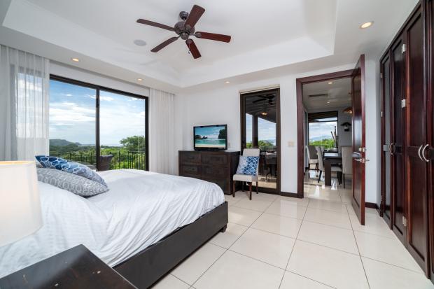 3 bedroom luxury condo for sale in Reserva Conchal