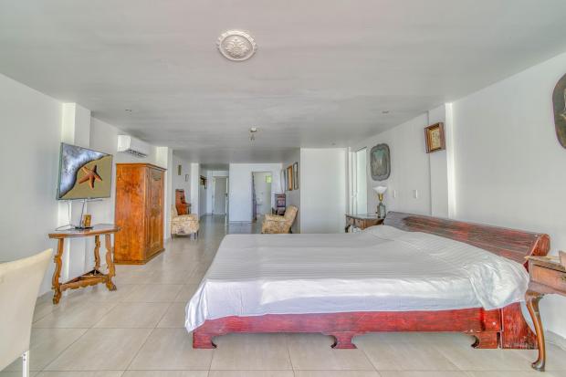 5 bedroom beachfront home for sale in Playa Potrero