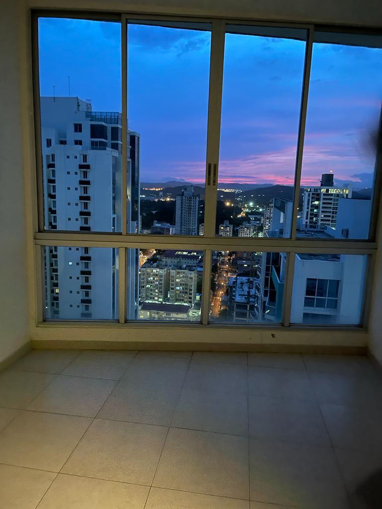 PENTHOUSE CERCA DEL PARQUE URRACA, CIUDAD DE PANAMÁ, PH MARINA PARK, ESPECTACULARES VISTAS A LA CIUDAD, 3 HABITACIONES