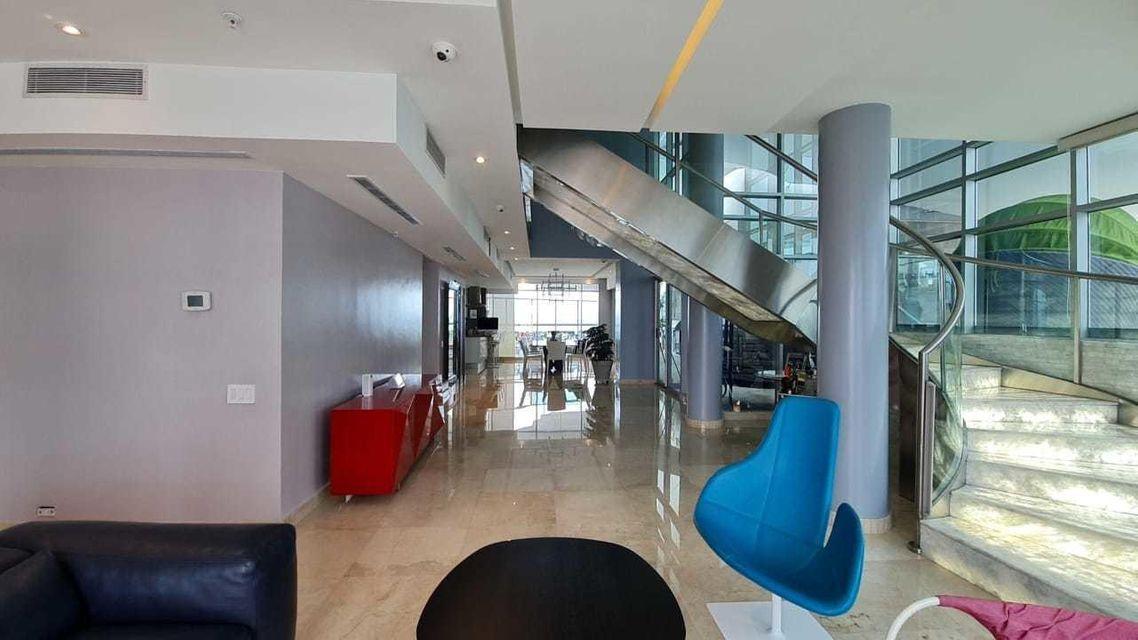 LUJO Y SOFISTICACIÓN PENTHOUSE AMOBLADO YACHT CLUB AV BALBOA 3 HAB PISCINA PRIVADA