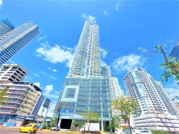 PENTHOUSE PH WHITE AV BALBOA 3 BDR SEA VIEW