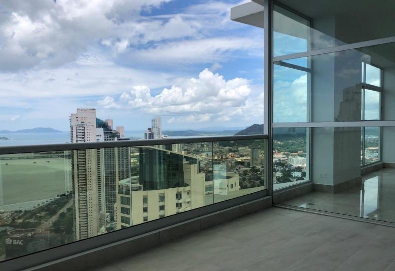 PENTHOUSE EN BELLA VISTA, PH COSTANERA, 4 HAB, VISTA AL MAR, A ESTRENAR
