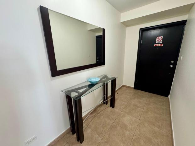 APPARTEMENT À VENDRE À BAYFRONT – EMPLACEMENT PRIVILÉGIÉ SUR L’AVENUE BALBOA AVEC VUE SUR LA MER