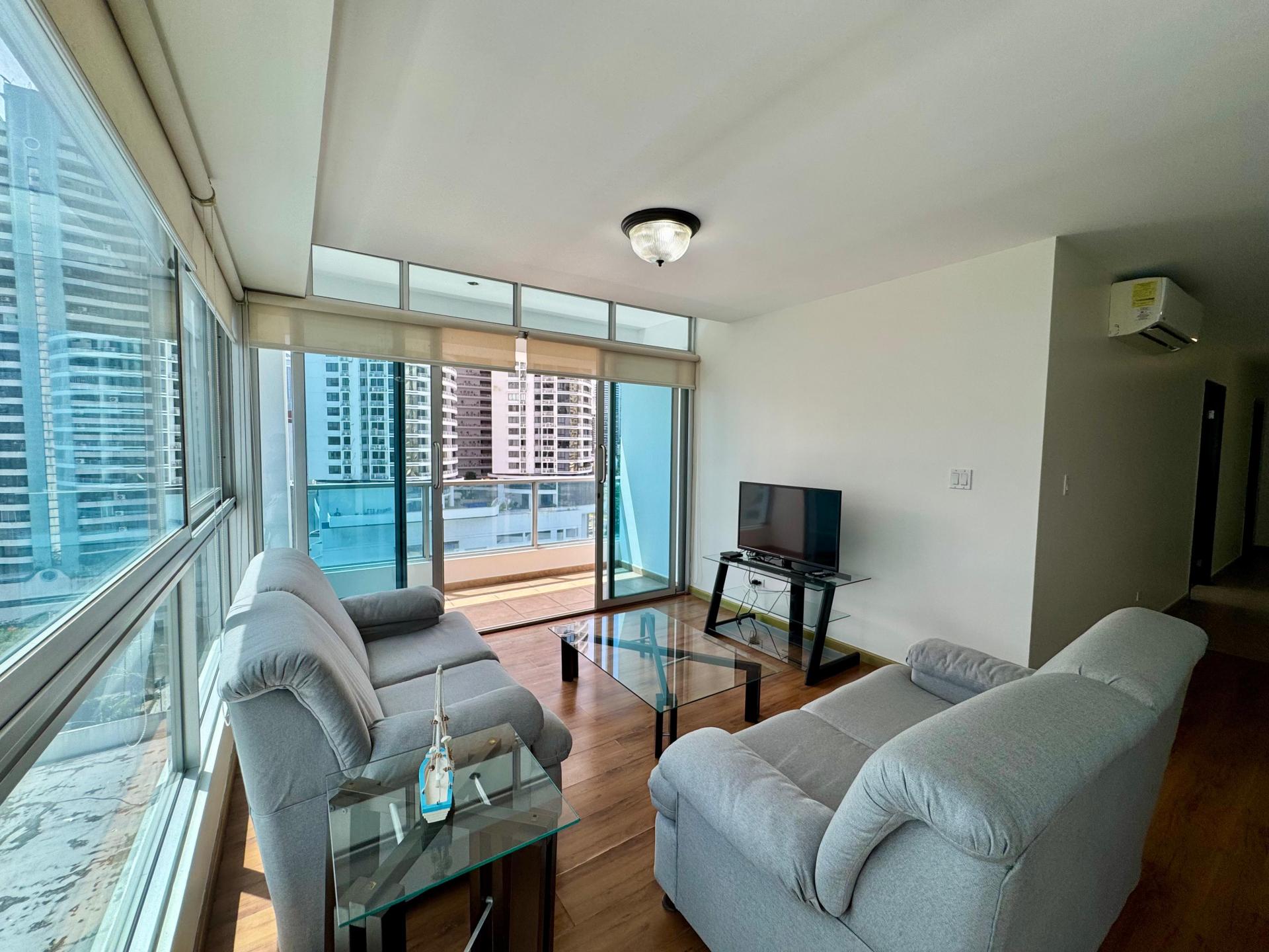 BAYFRONT, OCEANVIEW CONDO FOR SALE – PRIME AVENIDA BALBOA LOCATION WITH STUNNING VIEWS