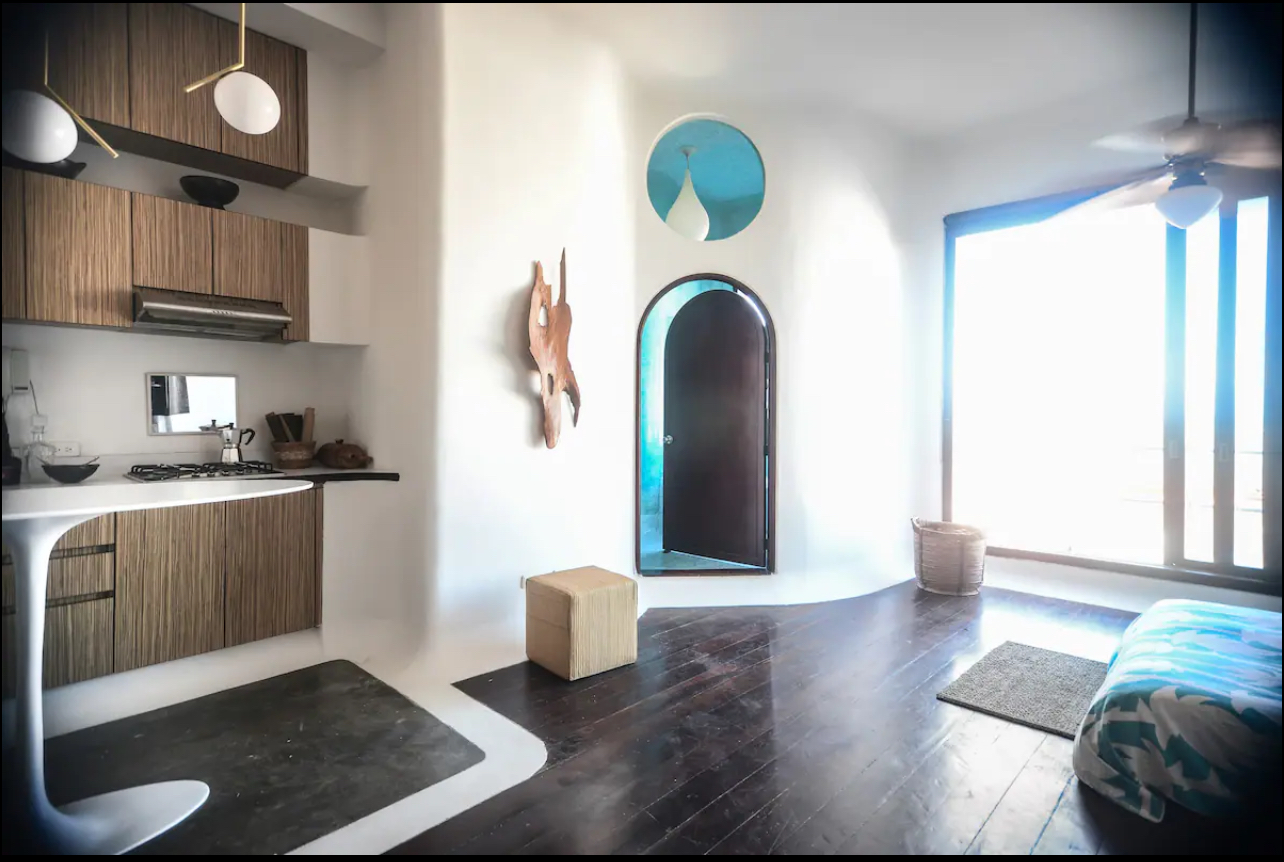 Stunning Old City Studio apartment for sale