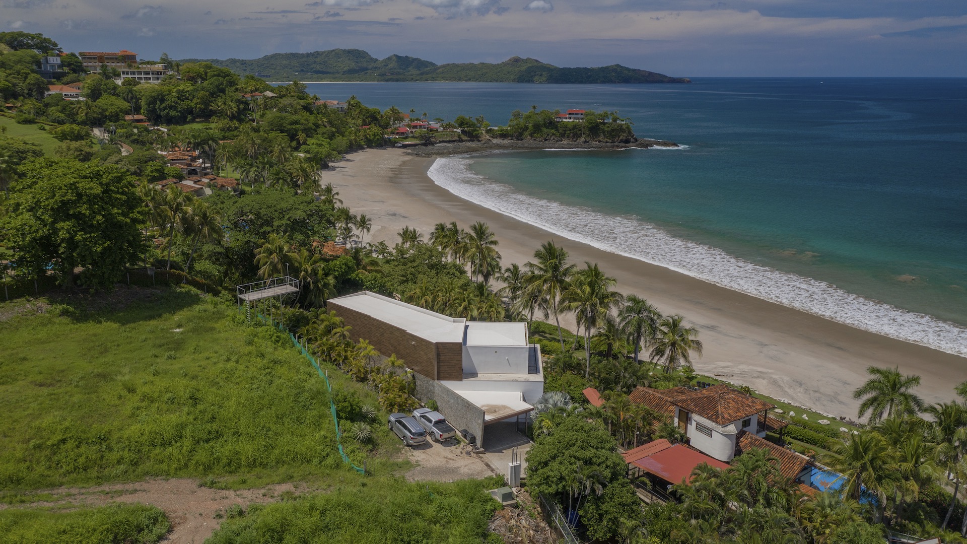 Casa Nautilus, 4 bedroom beachfront home in Playa Flamingo