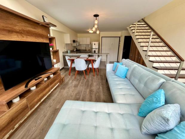 Élégant duplex 1 chambre à Miraflores avec fenêtres insonorisées à vendre
