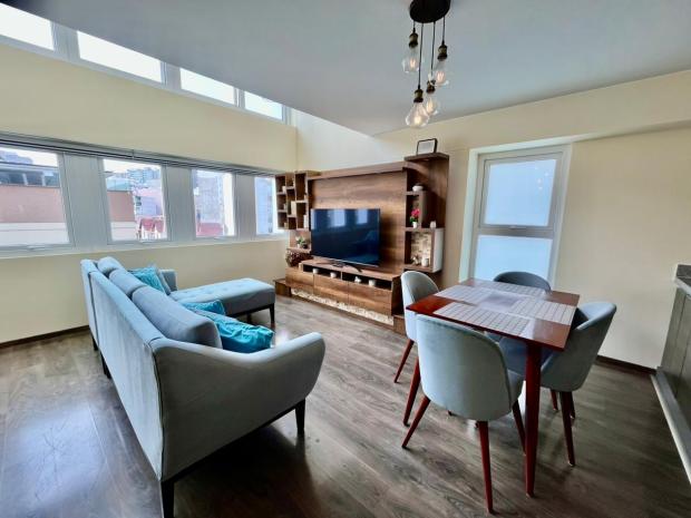Élégant duplex 1 chambre à Miraflores avec fenêtres insonorisées à vendre