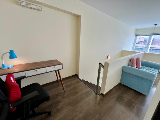 Élégant duplex 1 chambre à Miraflores avec fenêtres insonorisées à vendre