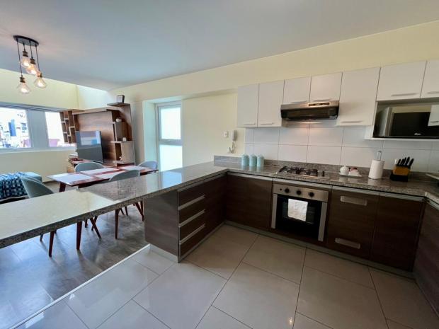 Élégant duplex 1 chambre à Miraflores avec fenêtres insonorisées à vendre