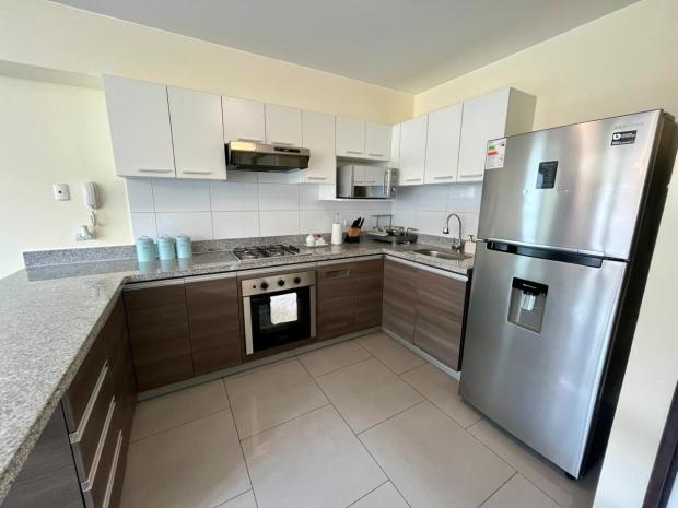 Élégant duplex 1 chambre à Miraflores avec fenêtres insonorisées à vendre