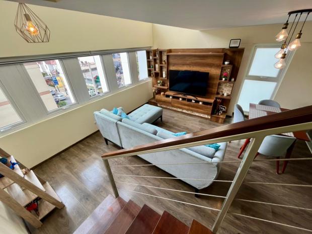 Élégant duplex 1 chambre à Miraflores avec fenêtres insonorisées à vendre